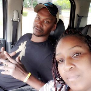 Meet your Posher, Derrick